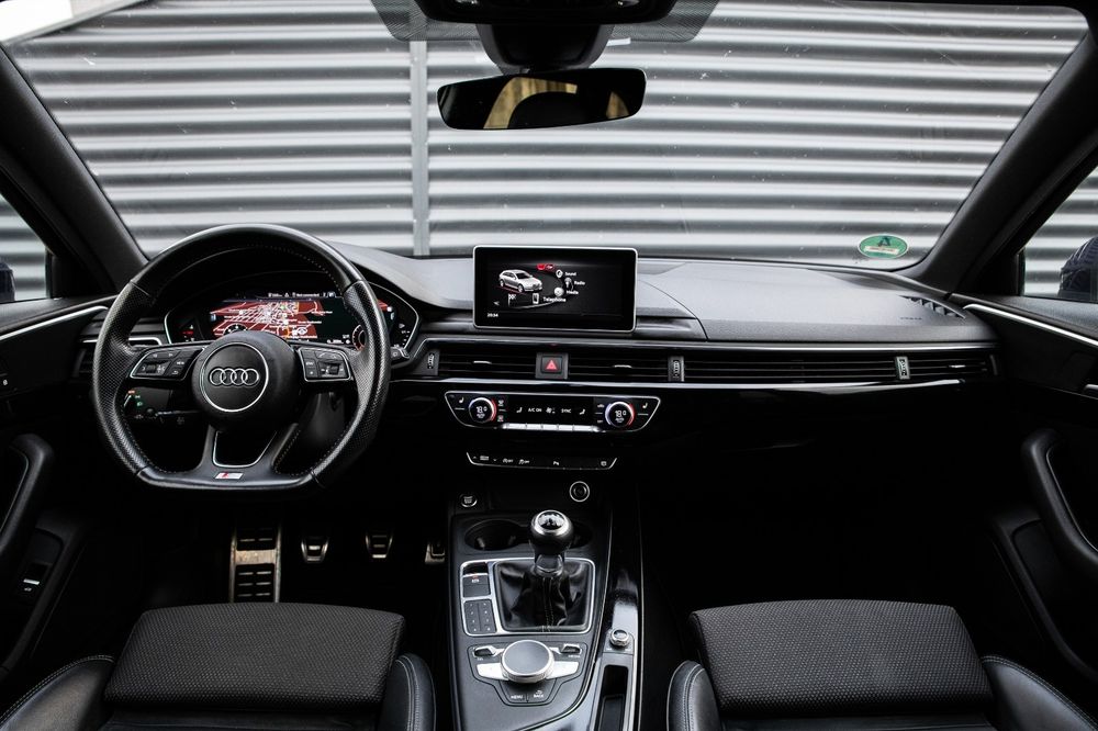 Vând Audi A4, 2.0 Diesel 190 CP 3x S-line