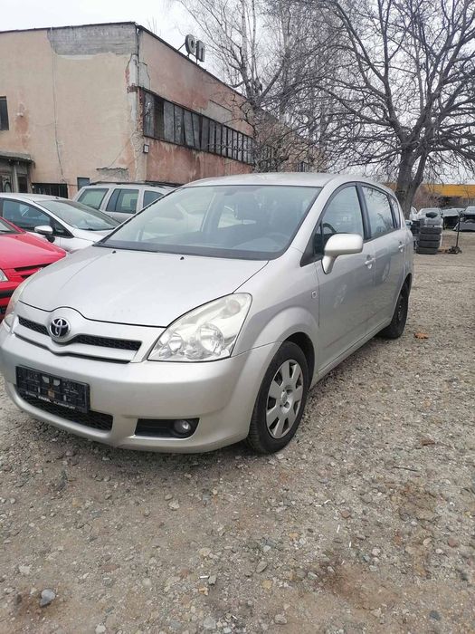 Toyota corolla verso 2.2D4D 100KW   2AD FTV FHV за части