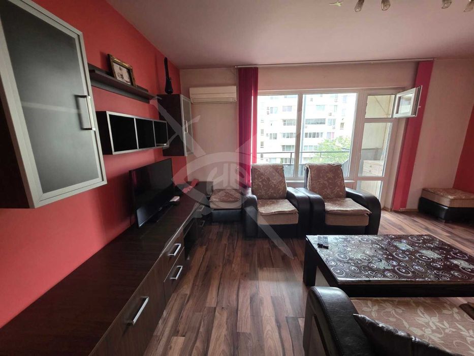 Дава се под наем Тристаен апартамент в Пловдив, Тракия - 86 кв.м за 448.8 € - Снимка #1