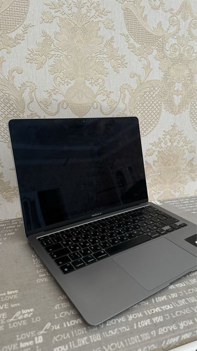 Macbook M1 2020 8/256