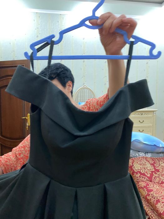 Платье черное женское