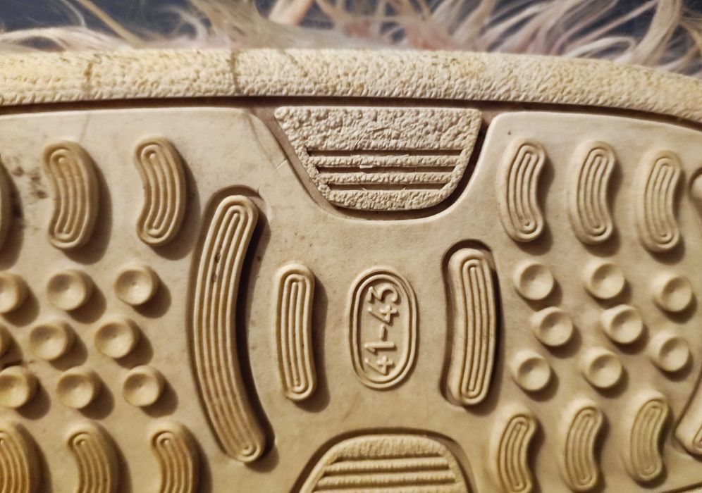 Оригинални дамски зимни ботуши