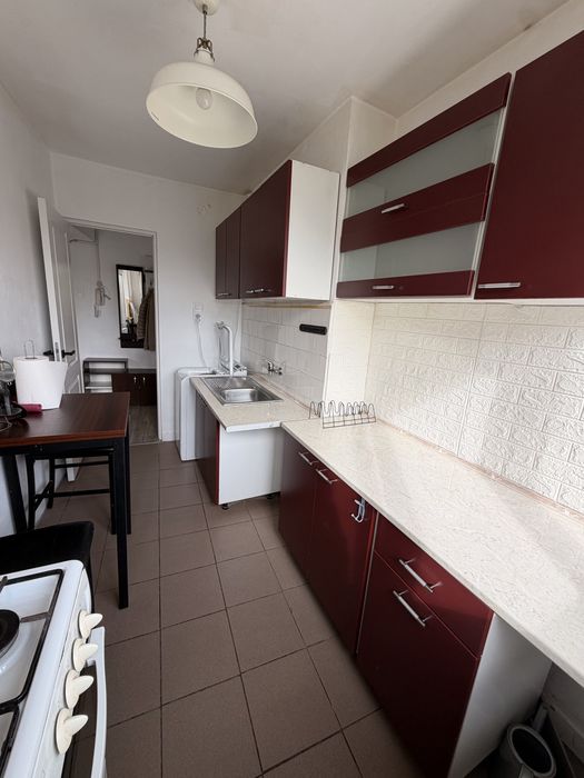 Apartament 3 camere de inchiriat
