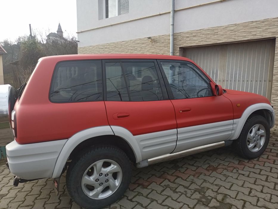 Toyota RAV4 cu GPL