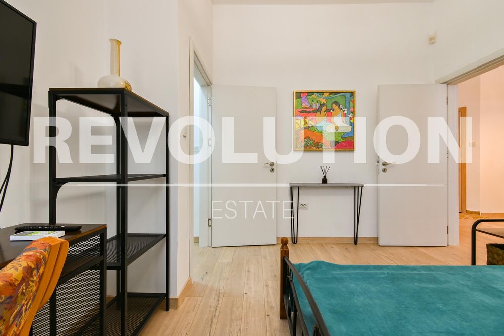 Дава се под наем Двустаен апартамент в София, Център - 60 кв.м за 800 € - Снимка #11