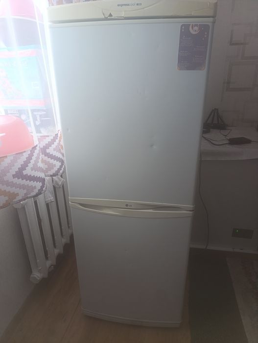 Продам холодильник б/у