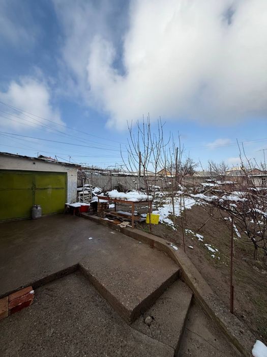 Продается дом на Аккаваке, на пересечение улицы Ф.Сариева