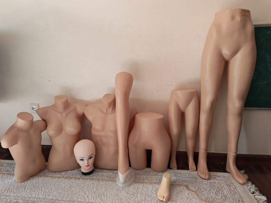 за все маникены 180.000сум,  мужской + женский  + детский торс, и др