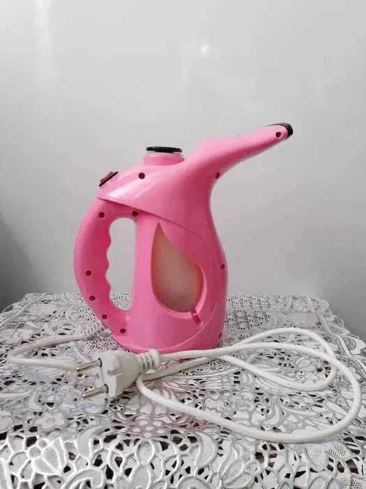 ОТДАМ ДАРОМ утюжок паровой. Аврора, РФ, 200мл, РАБОТАЕТ ИДЕАЛЬНО, бу