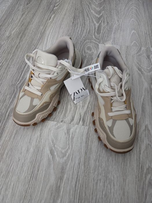 Pantofi sport Zara mar37, noi cu eticheta