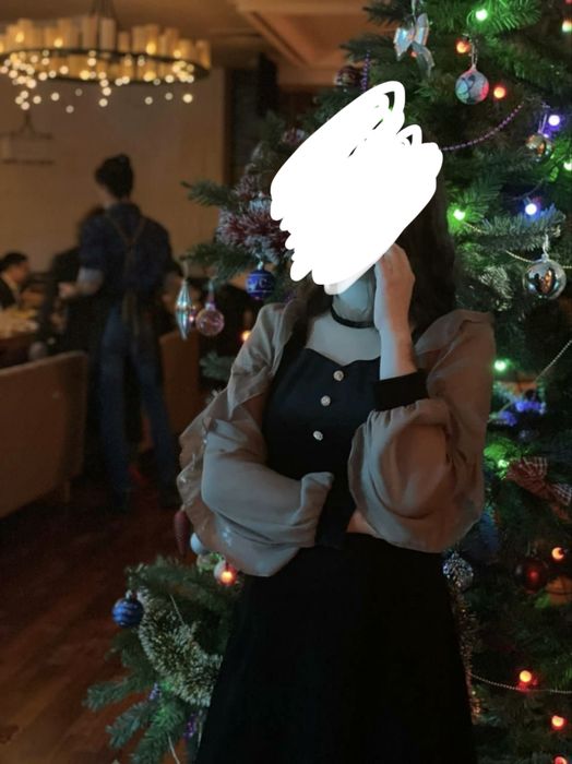 Продаю платья,куртку и кофту