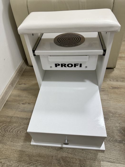 Стол за педикюр+прахоуловител Profi със стойка