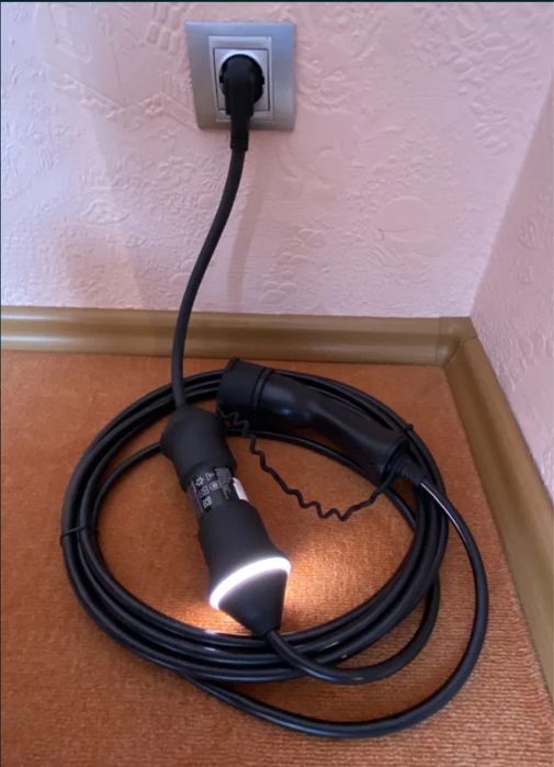 Зарядка Зарядное устройство ZoE Type 2 i3 egolf  Tesla EU (1.5квт)