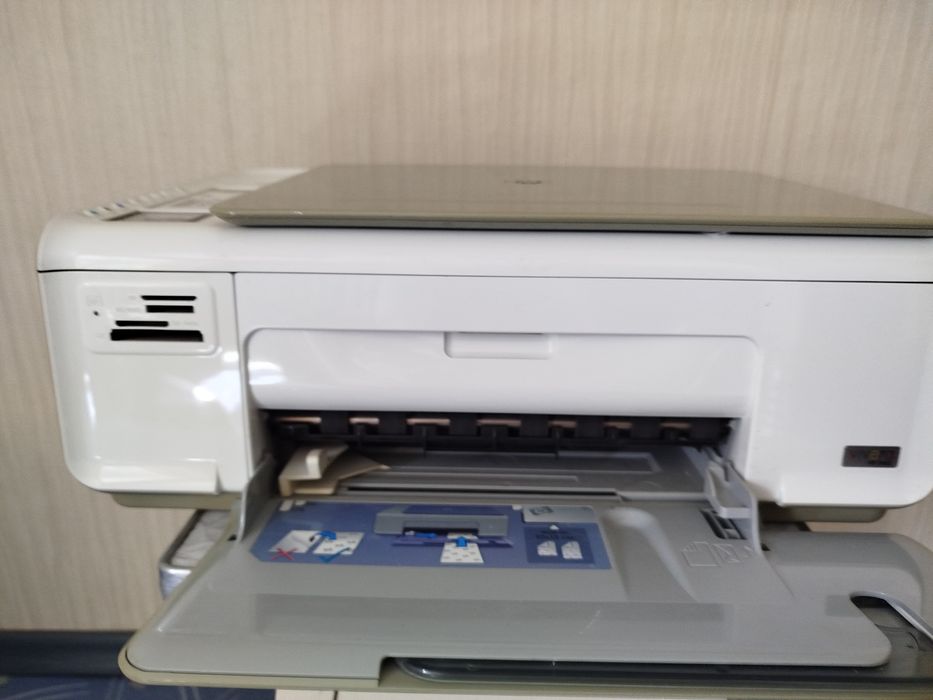 Продам цветной принтер HP 20000 тг