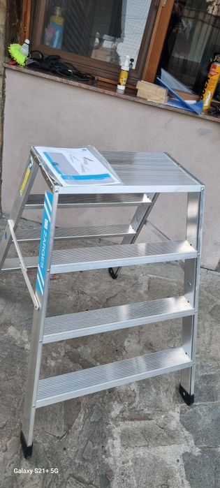 Scara pliabila din aluminiu 2×4 trepte