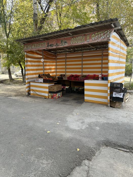 Магазин с прилавкой