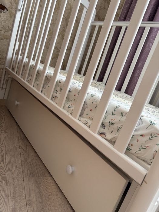 Детская кроватка