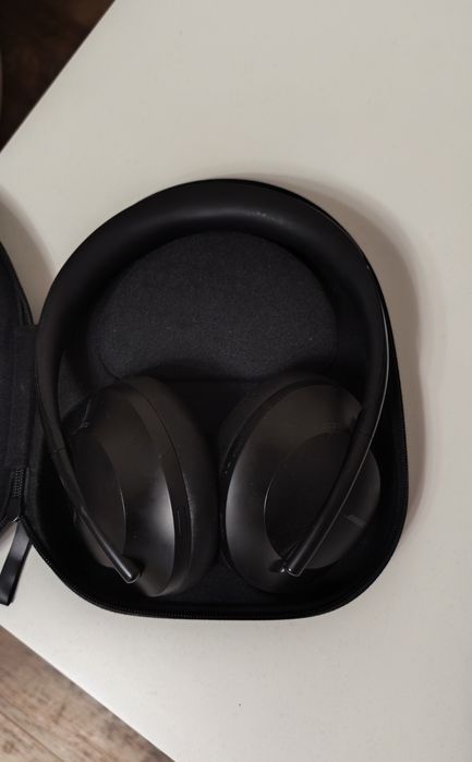 Bose NC 700 HP ANC