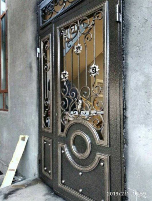 Kovani darvoza eshiglar ishlab chiqaramiz Изготовлена двери