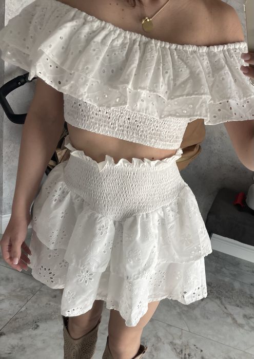 Дамски комплект с топ и пола