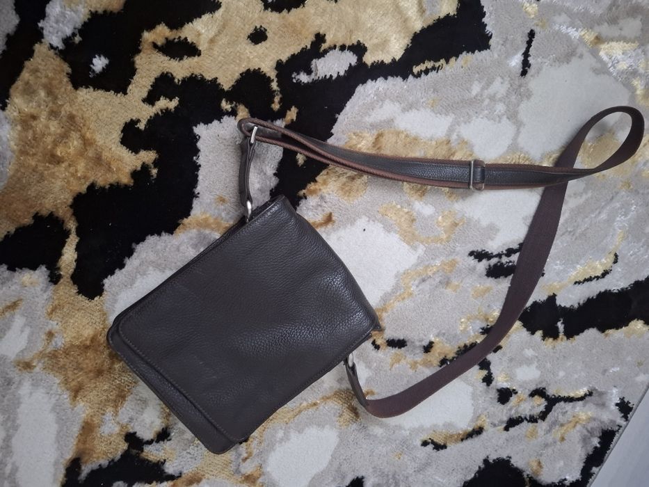 Geanta borseta  din piele DAVIDT'S