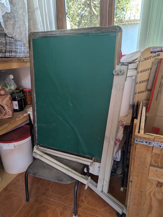 Школьная доска двустороняя