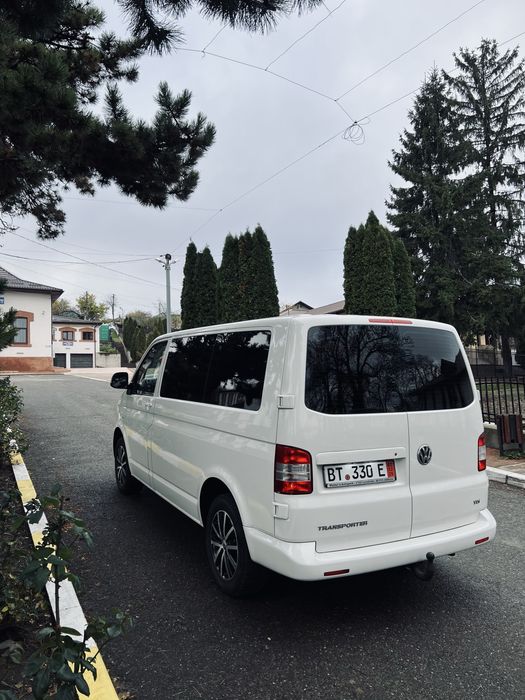 Volkswagen Transporter T5 2012 2.0 140 CP 8+1/Numere rosii