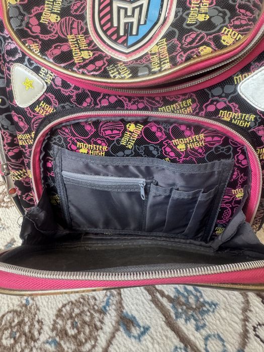 Школьный рюкзак Monster High