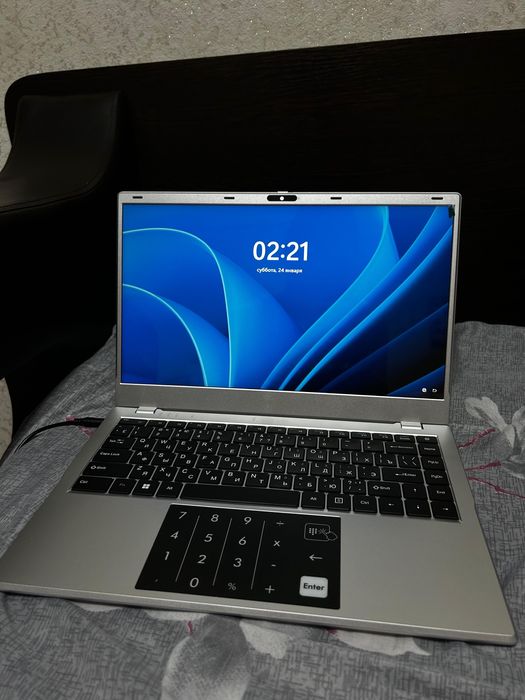 Продам ноутбук DEXP новый