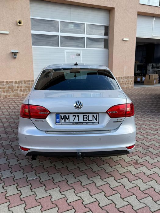 VOLKSWAGEN Jetta 2013 — imagine 3