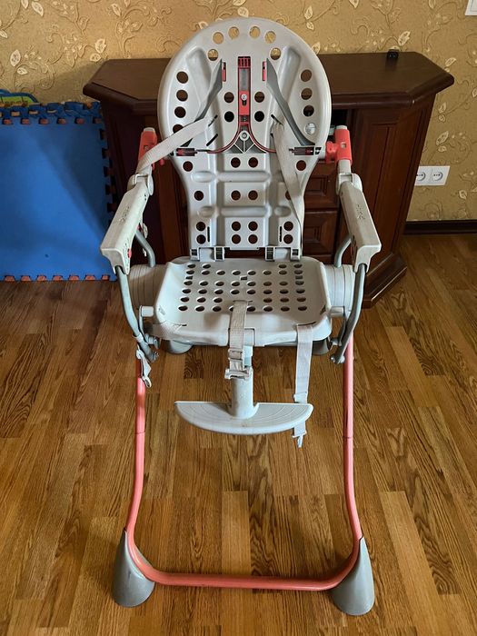 Детский стульчик для кормления