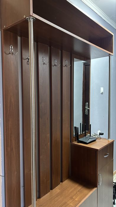 Шкаф для прихожей