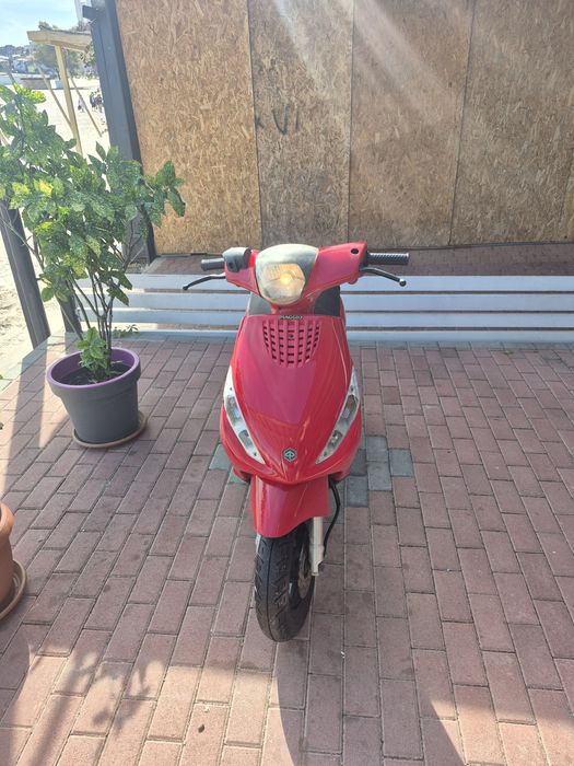 Piadgio zip скутер