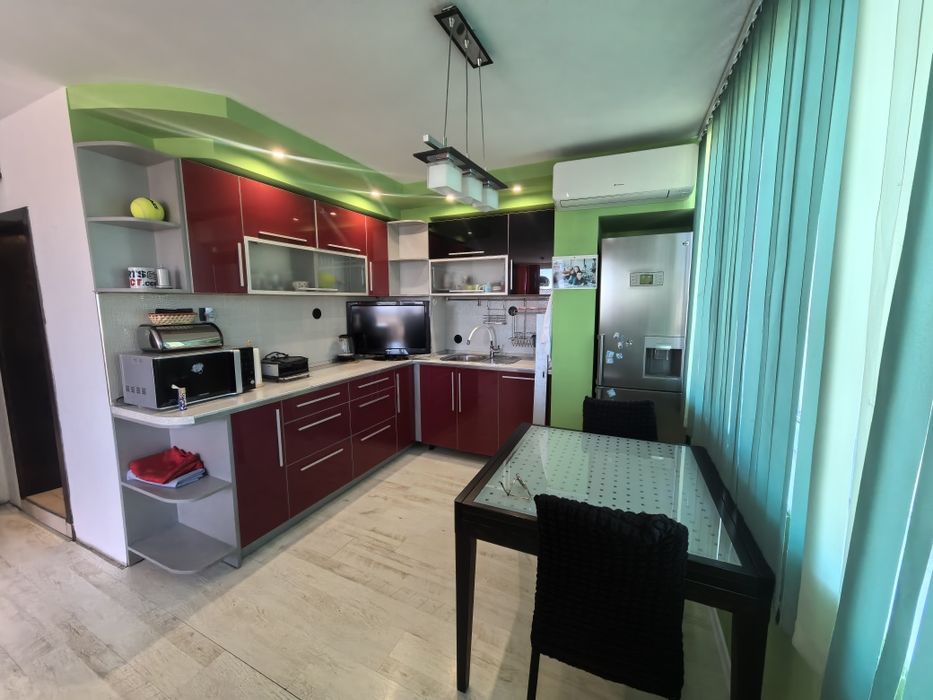 Дава се под наем Тристаен апартамент в Казанлък - 100 кв.м за 280.5 € - Снимка #6