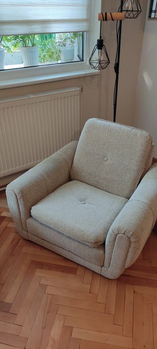 Разтегателен диван и два фотьойла