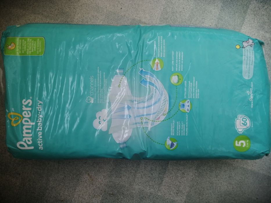 Продаю памперсы. PAMPERS.