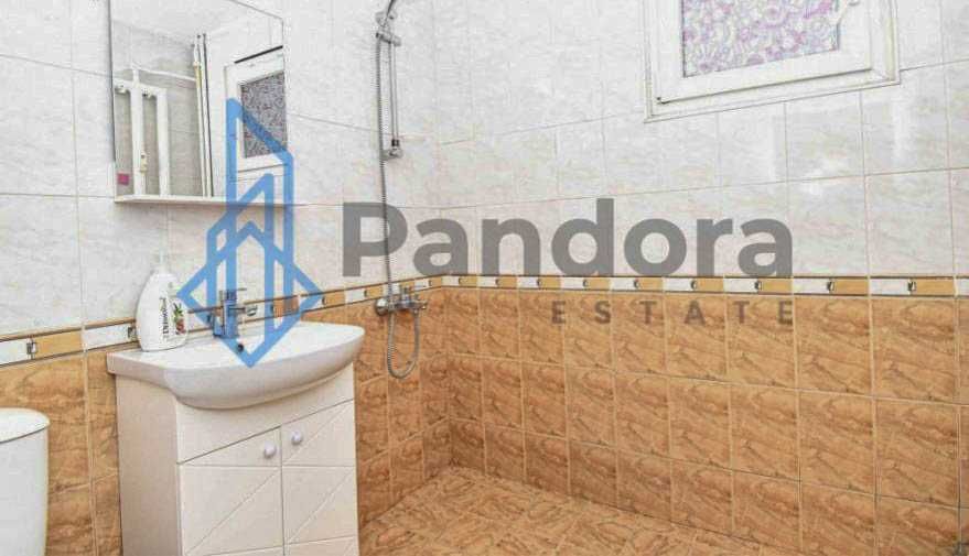 Двустаен апартамент под наем в кв. Бели брези