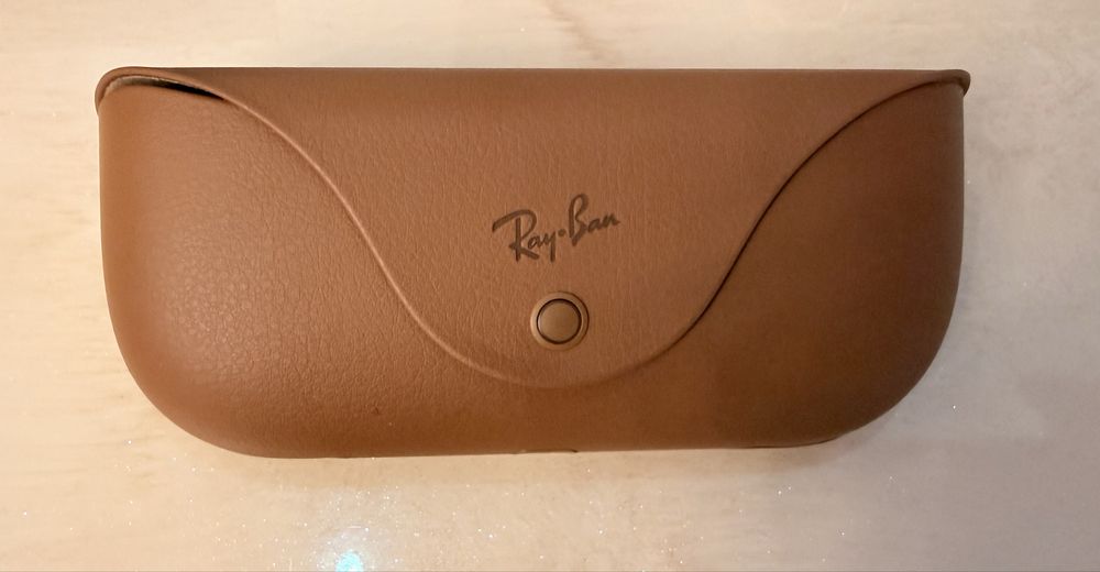 Продам очки Ray-Ban