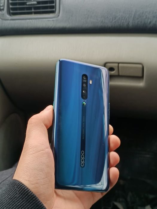 Продам флагман Oppo Reno2 8/256