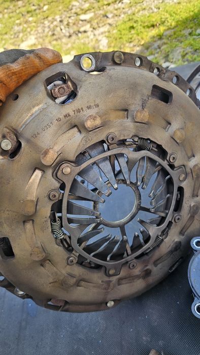 Демпферен Съединителен комплект Luk за Opel 1.9 cdti- 120коня