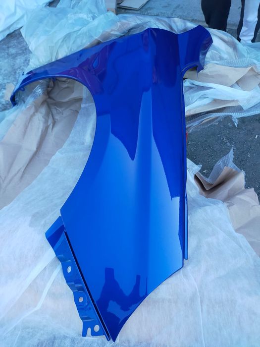 крылья в цвет лада веста оригинал