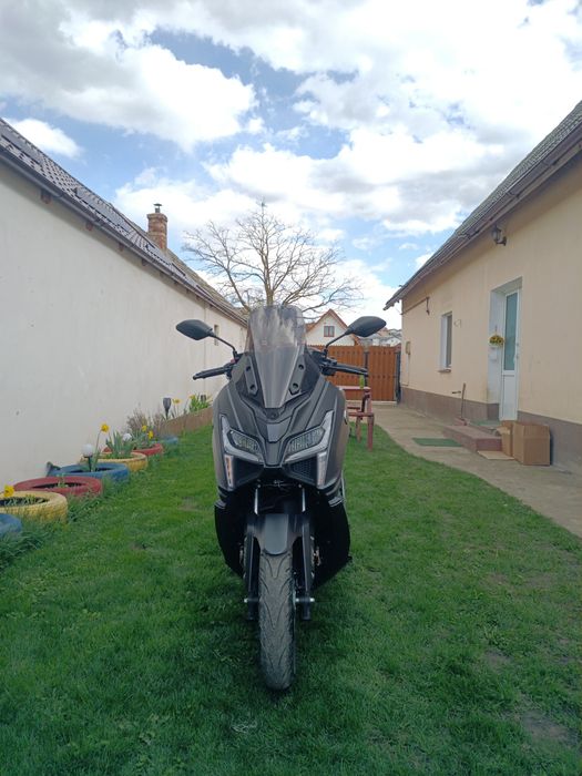 Voge sr1 125  A.B.S. T.C.S