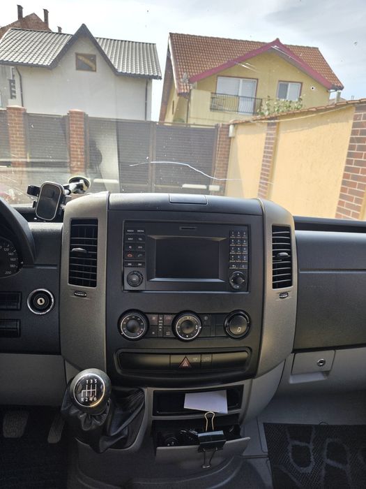 VW Crafter cu lift