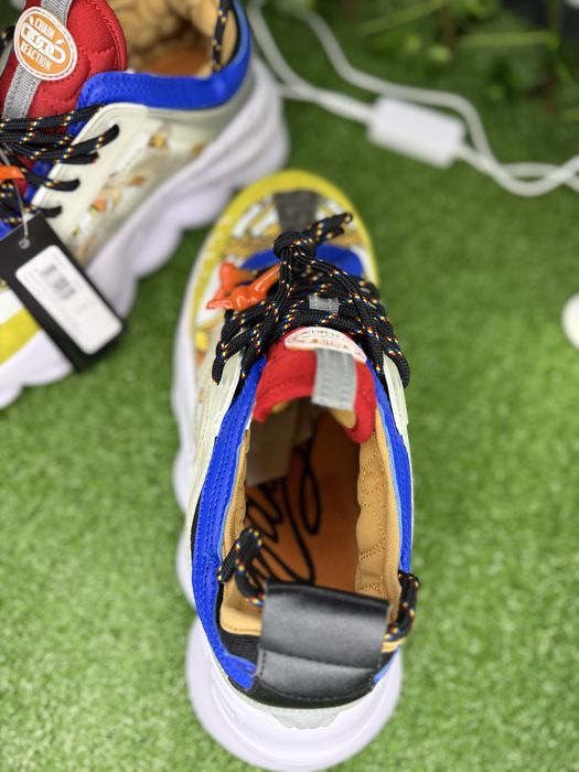 Versace Chain Reaction