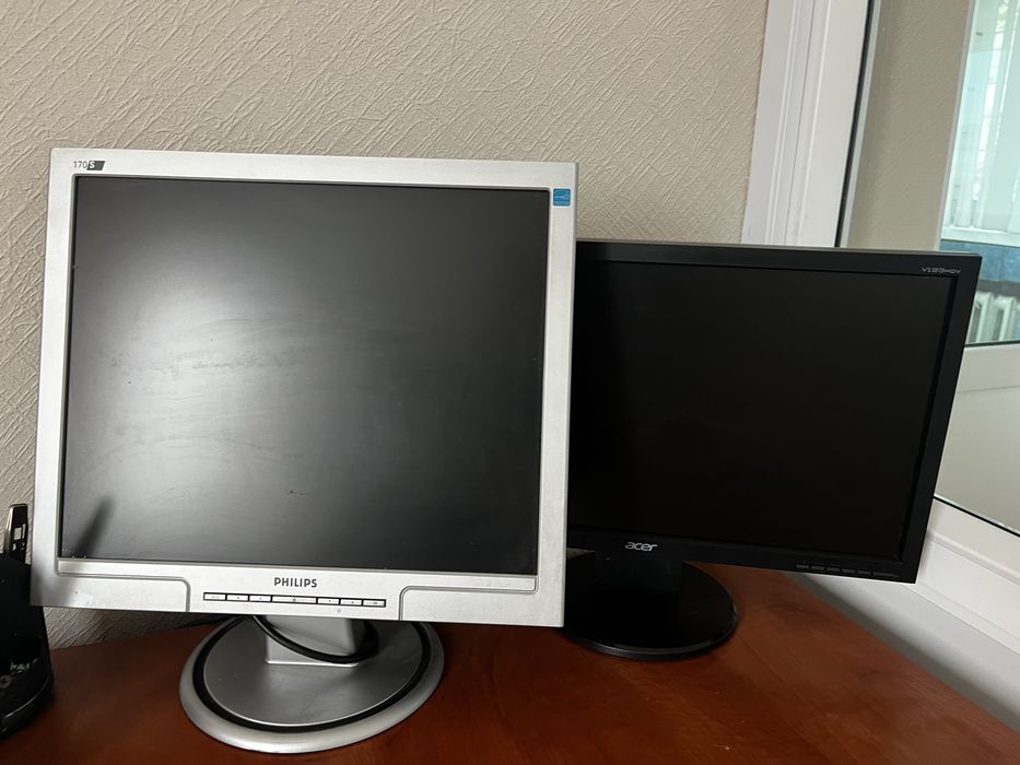 Монитор Aser, LG