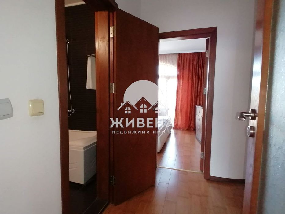 Дава се под наем Тристаен апартамент в к.к. Св.Св. Константин и Елена - 120 кв.м за 947.58 € - Снимка #10