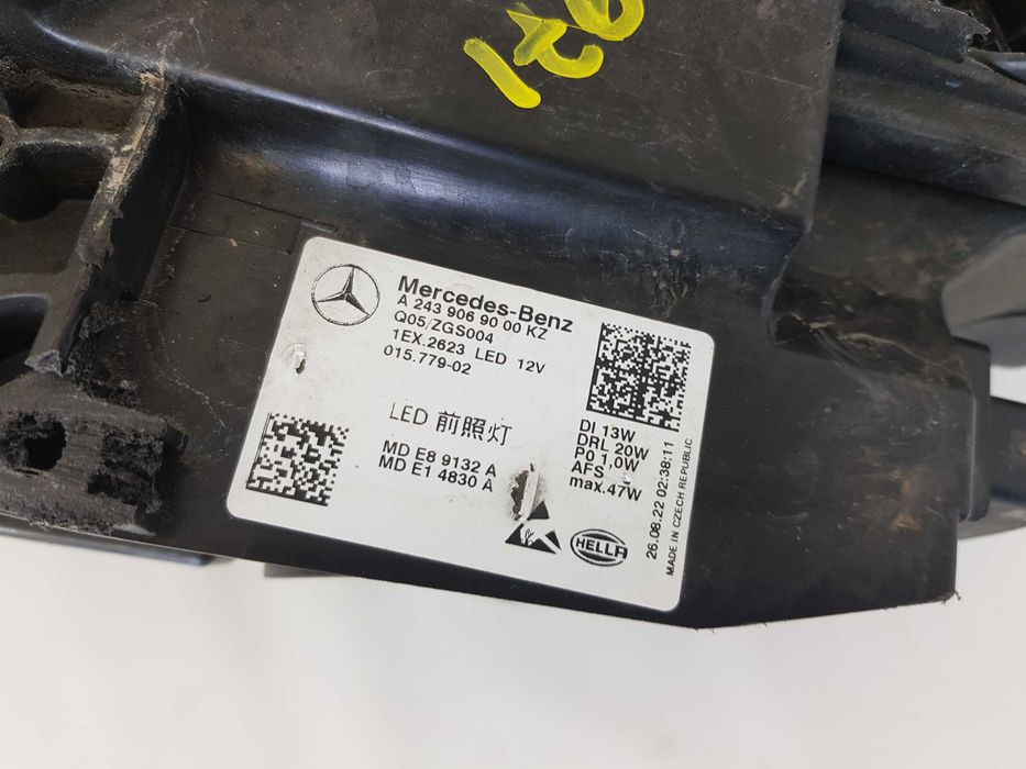 Far dreapta full led Mercedes EQB X243 dupa 2021