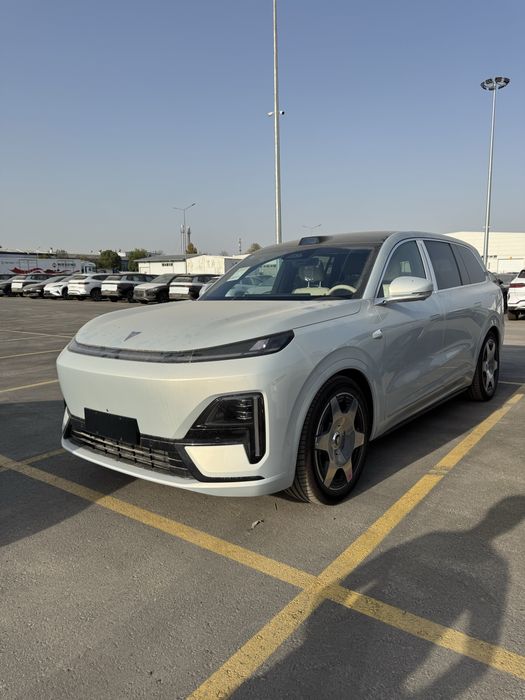 Deepal s09 gibrid silver 4 vd