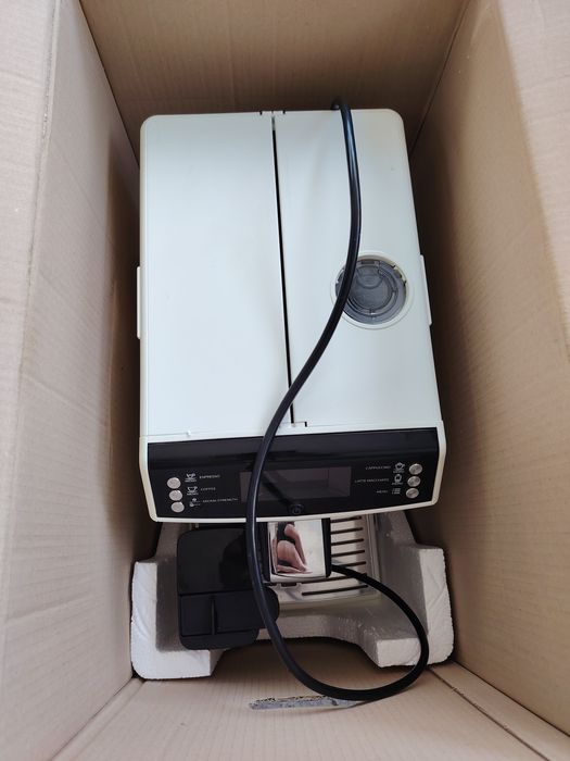 Espressor aparat cafea expresor Philips Saeco
