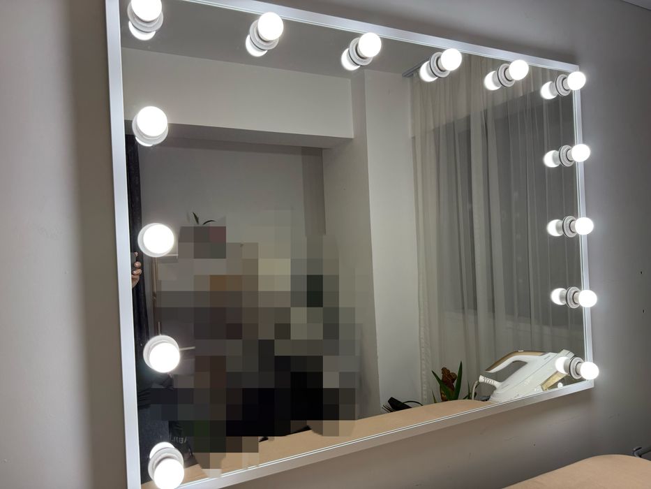 Oglinda profesionala make-up